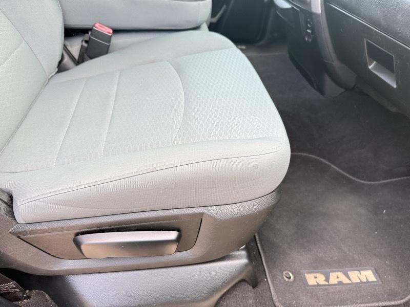 RAM 1500 Tradesman Quad Cab 2WD 2018