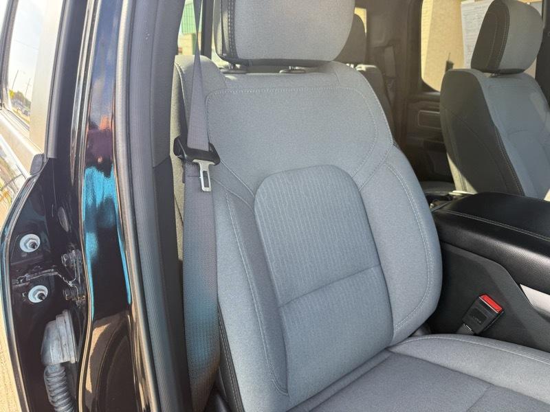 RAM 1500 Big Horn Quad Cab 2WD 2021