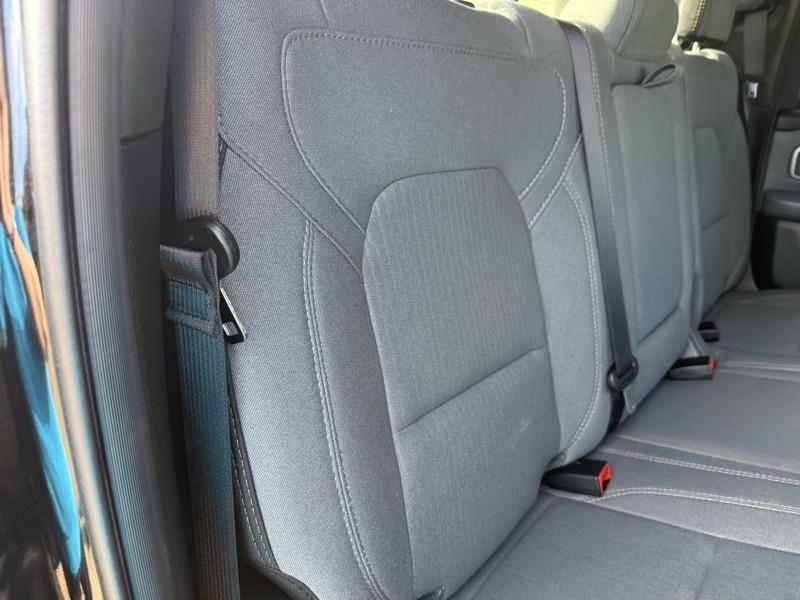 RAM 1500 Big Horn Quad Cab 2WD 2021