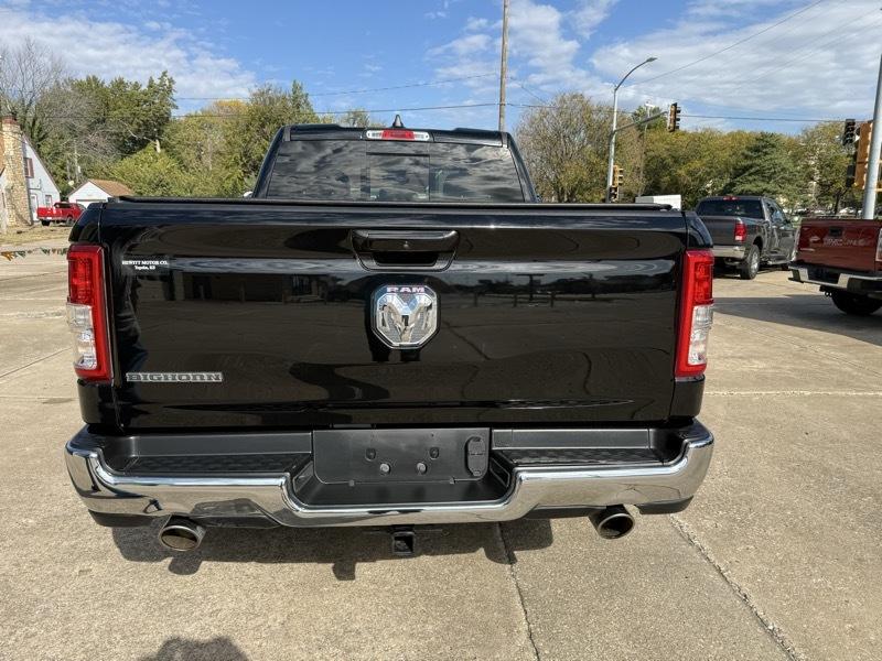 RAM 1500 Big Horn Quad Cab 2WD 2021