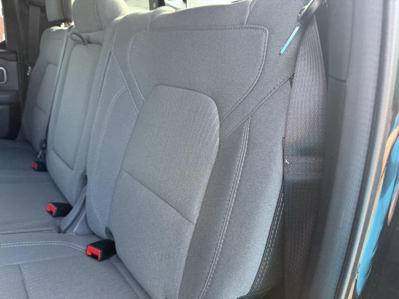 RAM 1500 Big Horn Quad Cab 2WD 2021