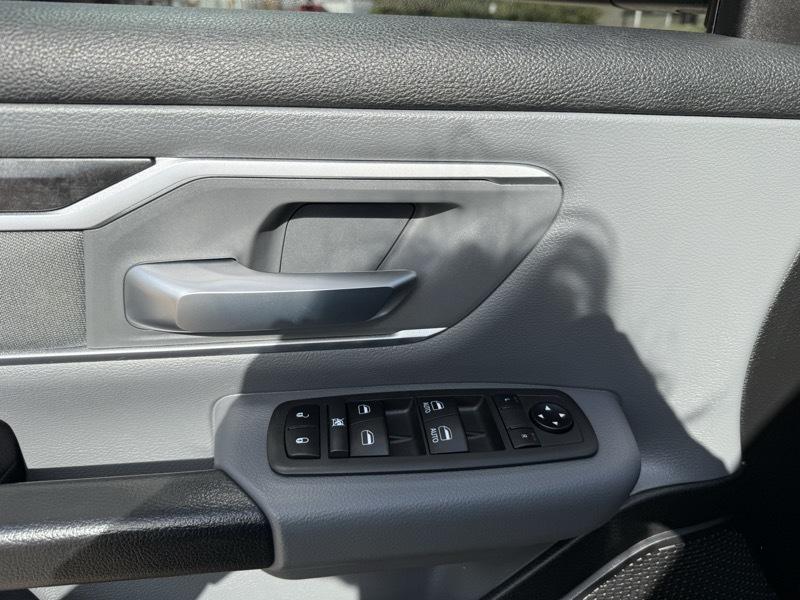RAM 1500 Big Horn Quad Cab 2WD 2021