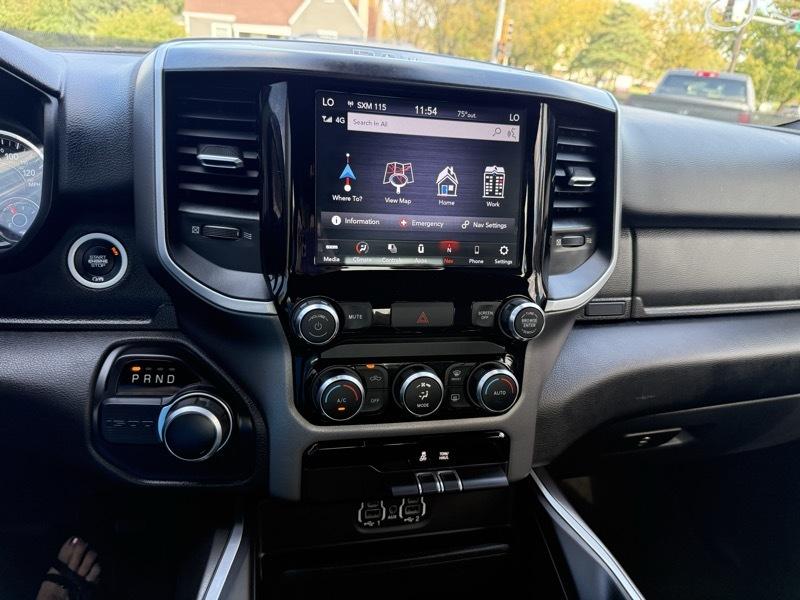 RAM 1500 Big Horn Quad Cab 2WD 2021