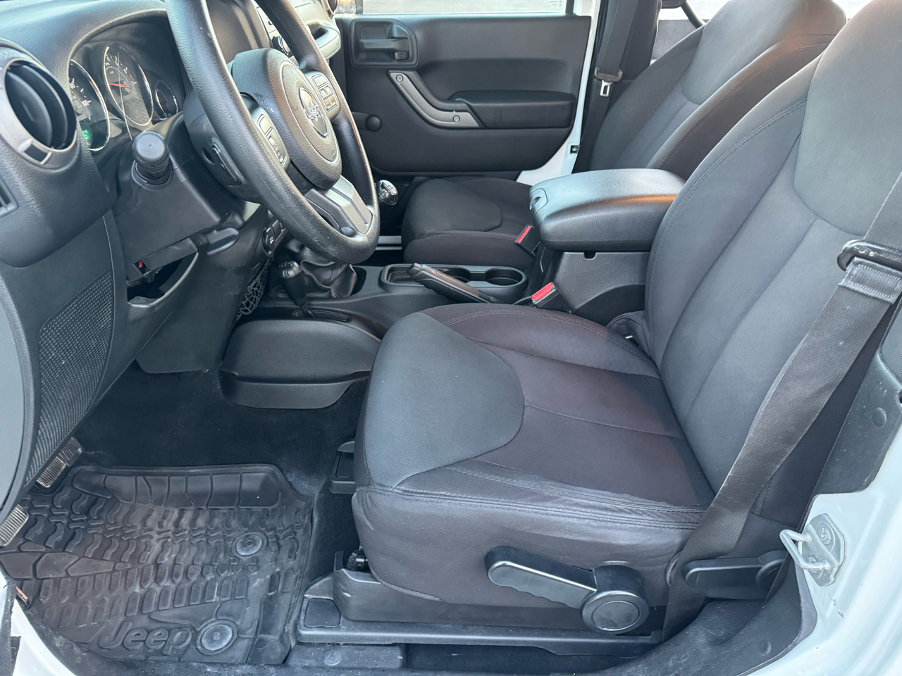 Jeep Wrangler Sport 4WD 2015