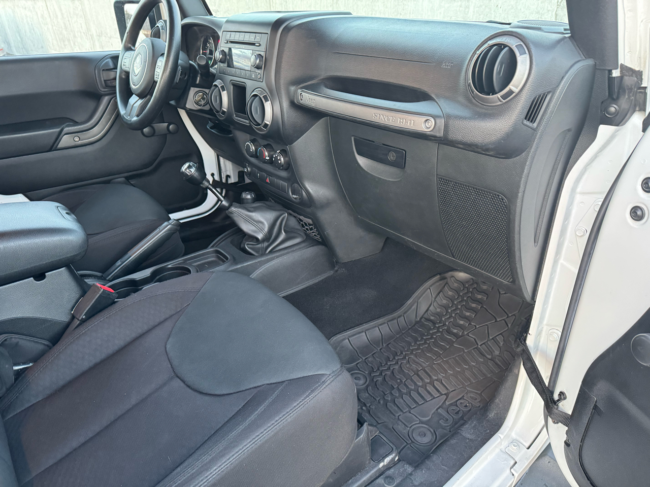 Jeep Wrangler Sport 4WD 2015