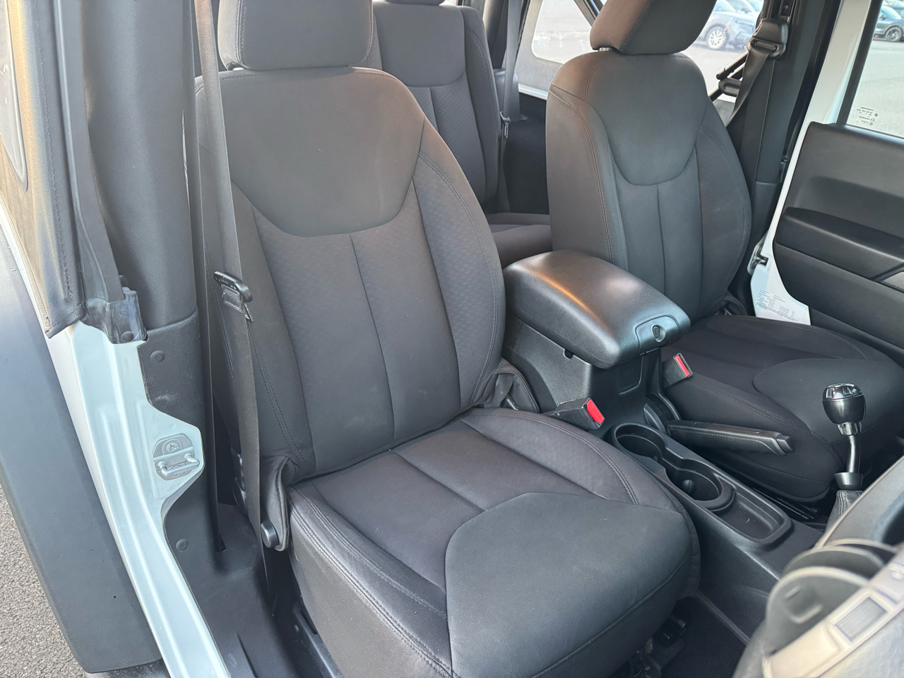 Jeep Wrangler Sport 4WD 2015