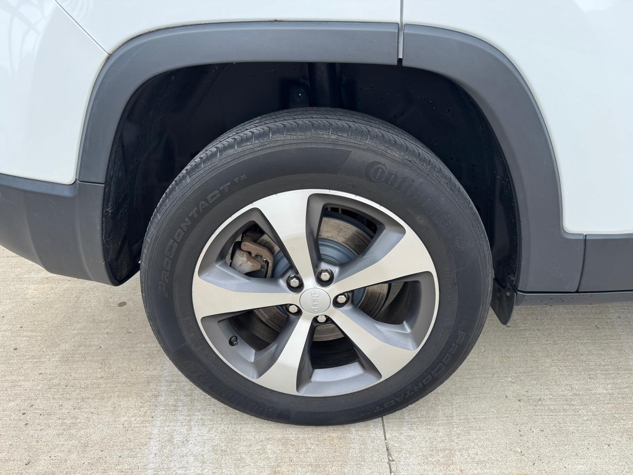Jeep Cherokee Limited 4WD 2021