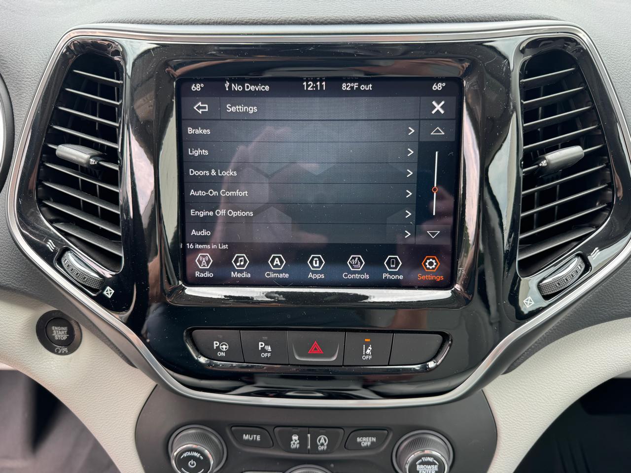 Jeep Cherokee Limited 4WD 2021