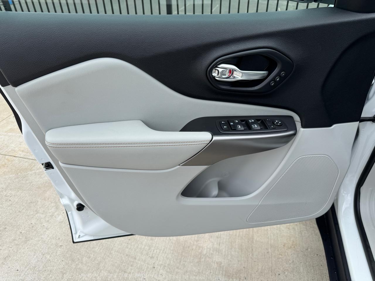 Jeep Cherokee Limited 4WD 2021
