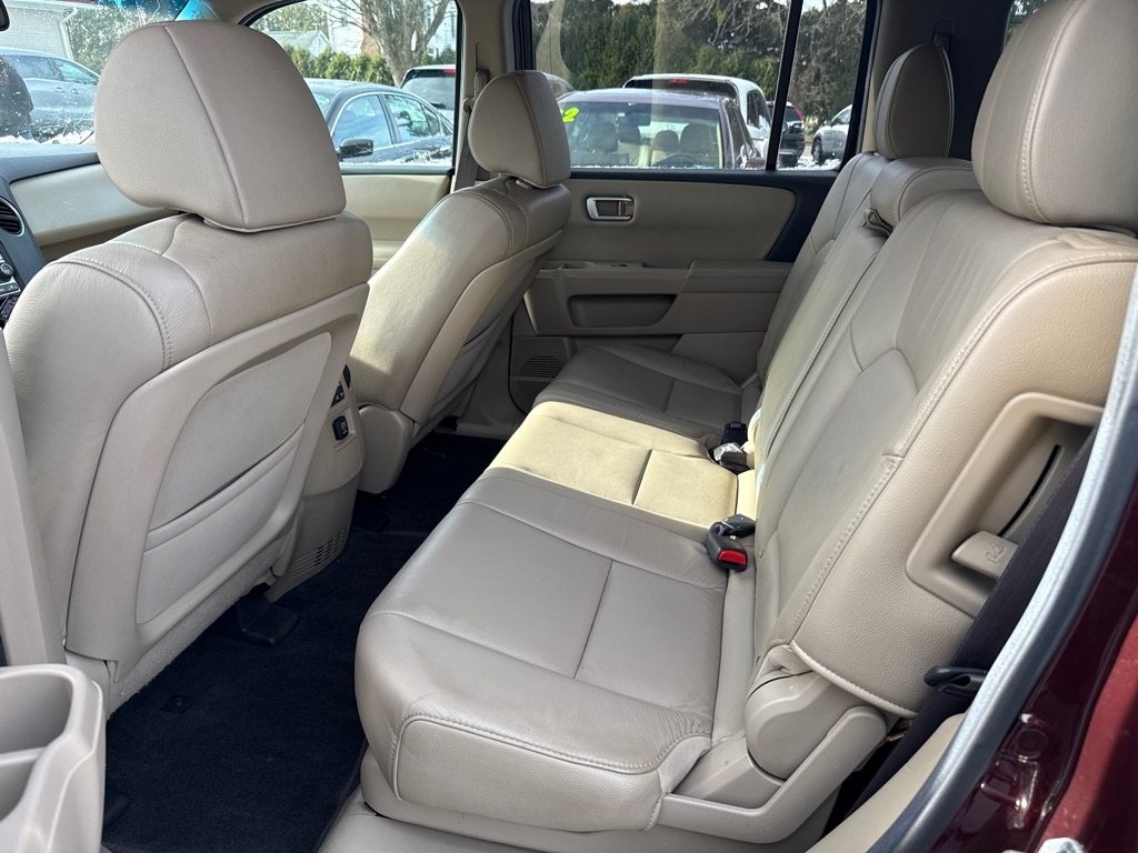 Honda Pilot EX-L 4WD 5-Spd AT with Navigation 2012