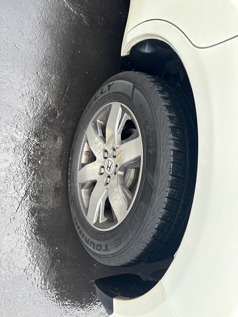 Honda Pilot Touring 4WD 5-Spd AT with DVD 2015