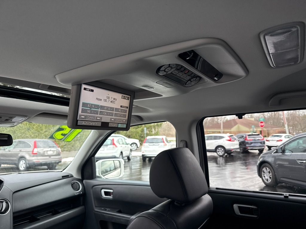 Honda Pilot Touring 4WD 5-Spd AT with DVD 2015