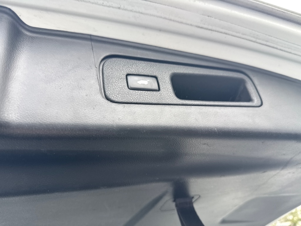 Honda Pilot Touring 4WD 5-Spd AT with DVD 2015