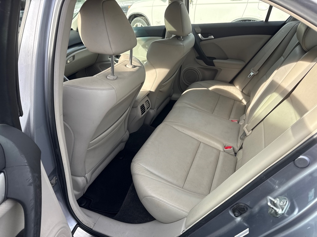 Acura TSX 5-Speed AT with Tech Package 2011