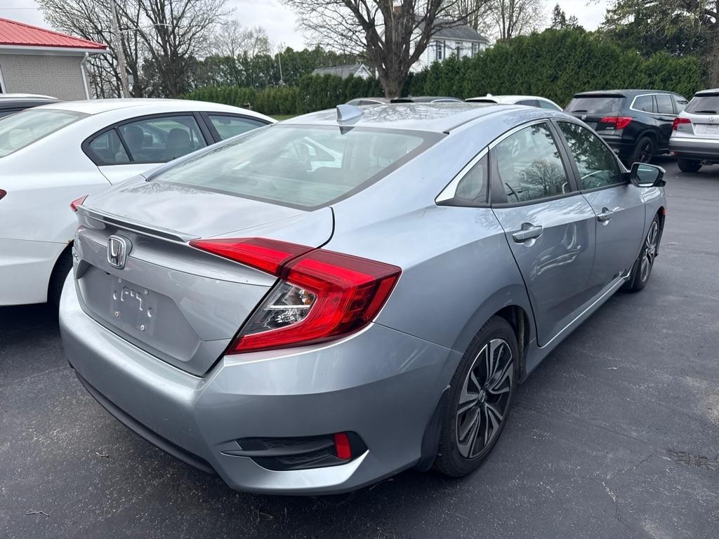 Honda Civic EX-T Sedan CVT 2016