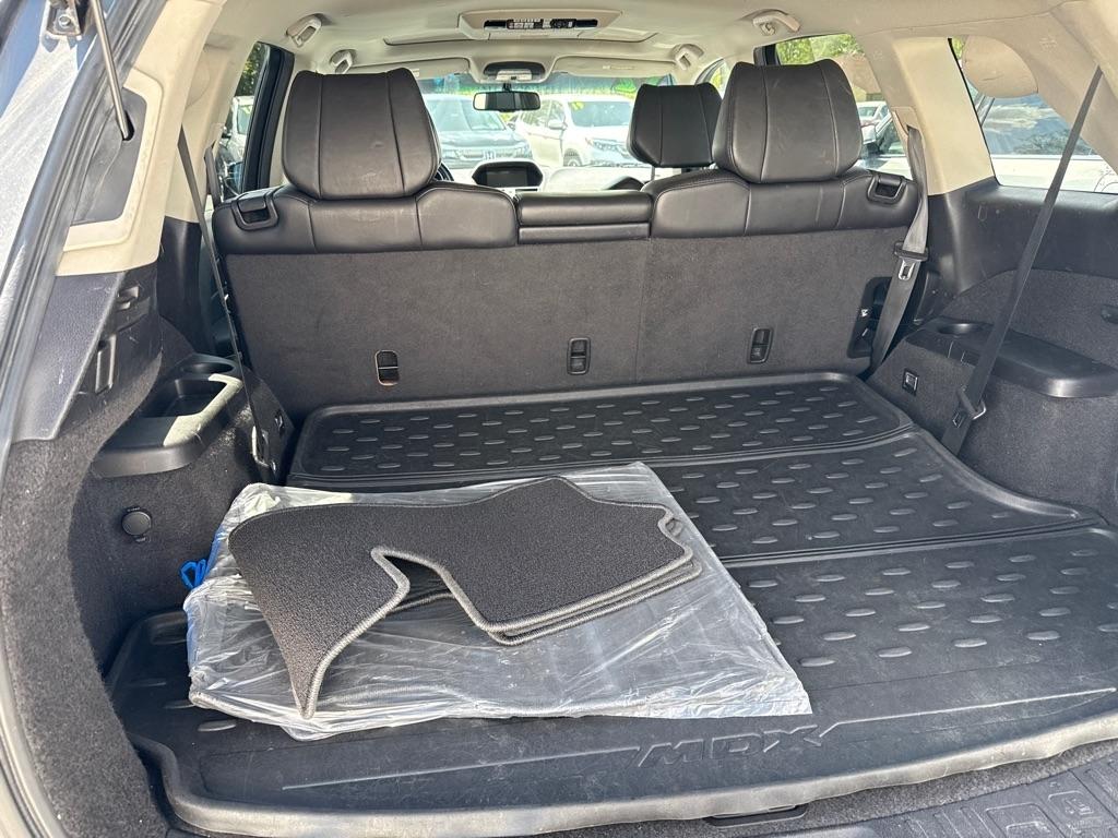 Acura MDX 6-Spd AT w/Tech and Entertainment Package 2012