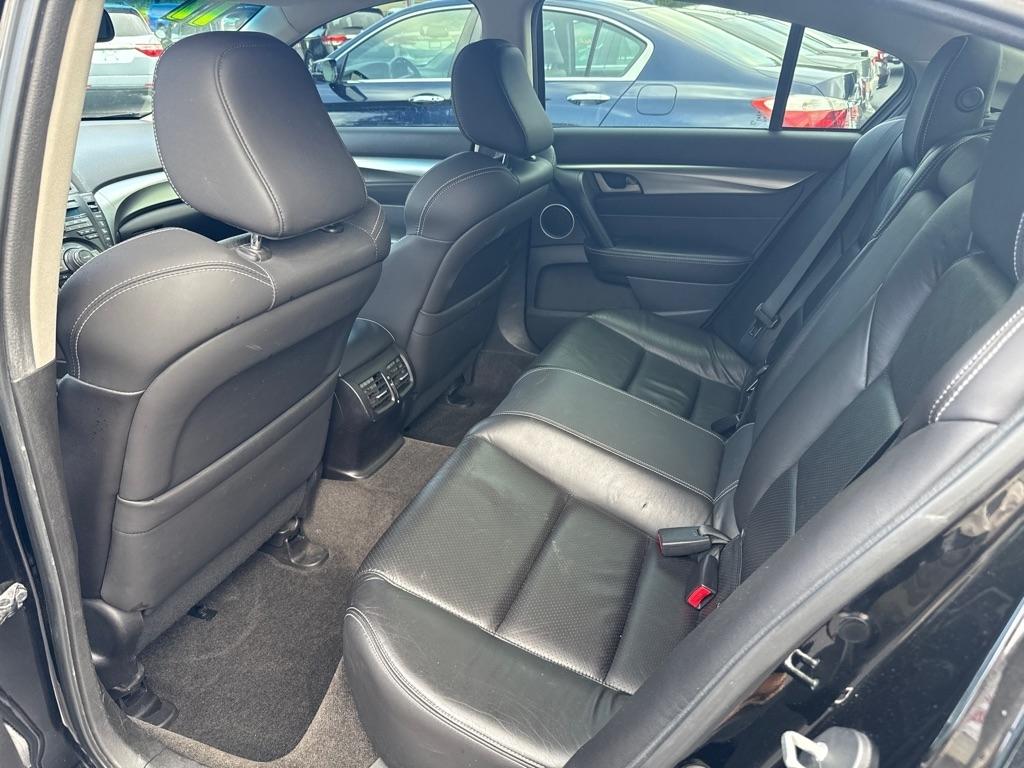 Acura TL 6-Speed MT SH-AWD with Tech Package 2011