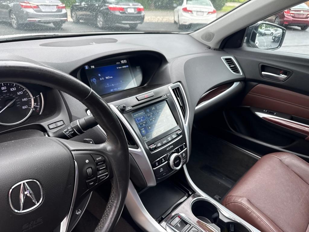 Acura TLX 9-Spd AT w/Technology Package 2016