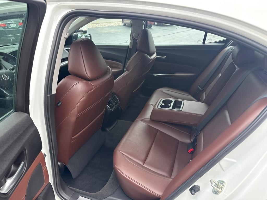 Acura TLX 9-Spd AT w/Technology Package 2016