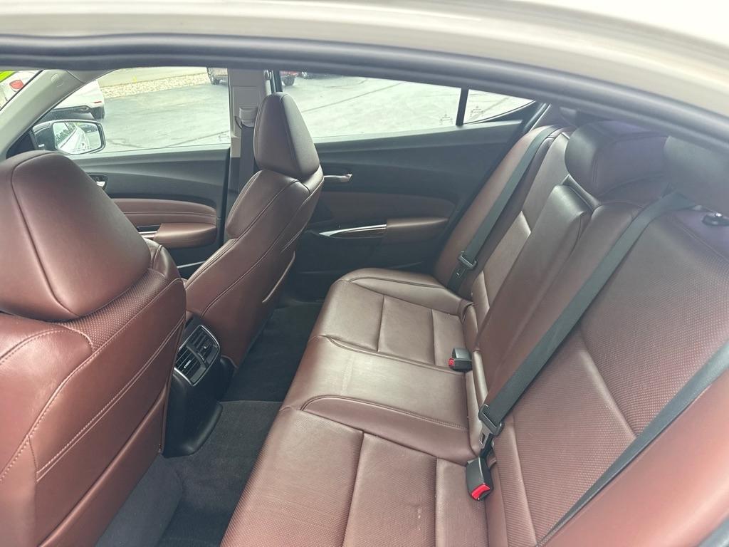Acura TLX 9-Spd AT w/Technology Package 2016