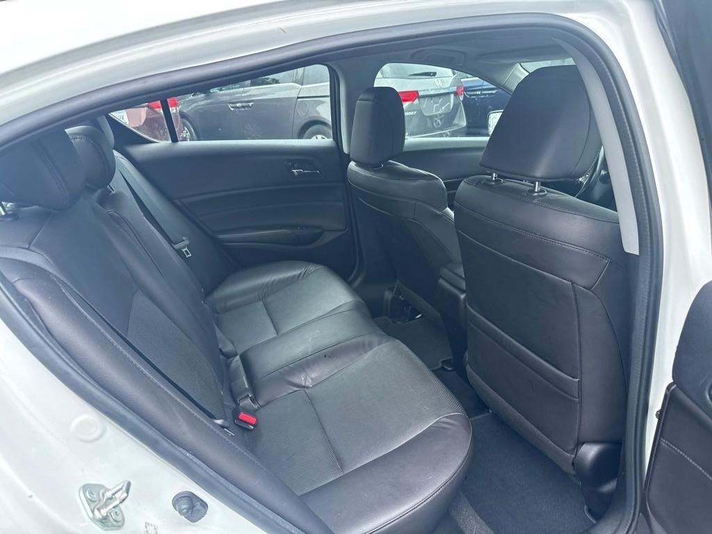 Acura ILX 8-Spd AT w/ Premium Package 2016
