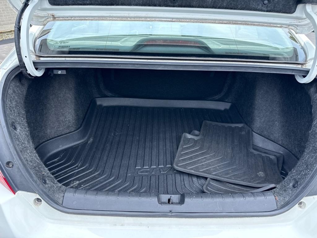Honda Civic LX Sedan CVT 2017