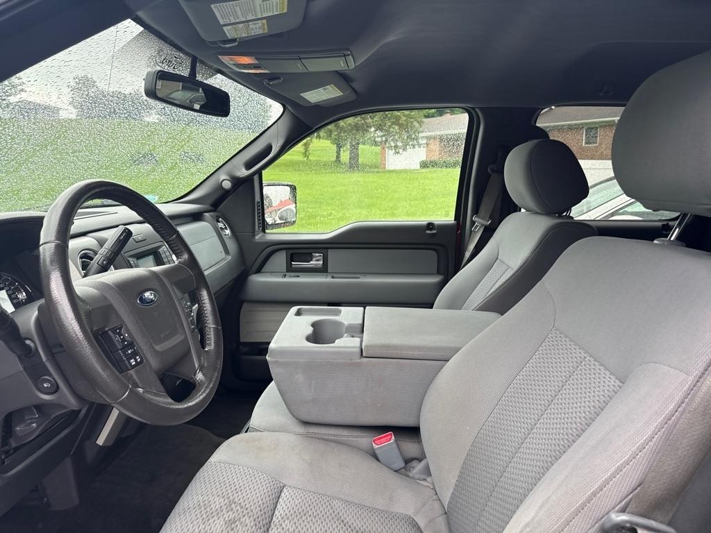 Ford F-150 XL SuperCrew 5.5-ft. Bed 4WD 2014