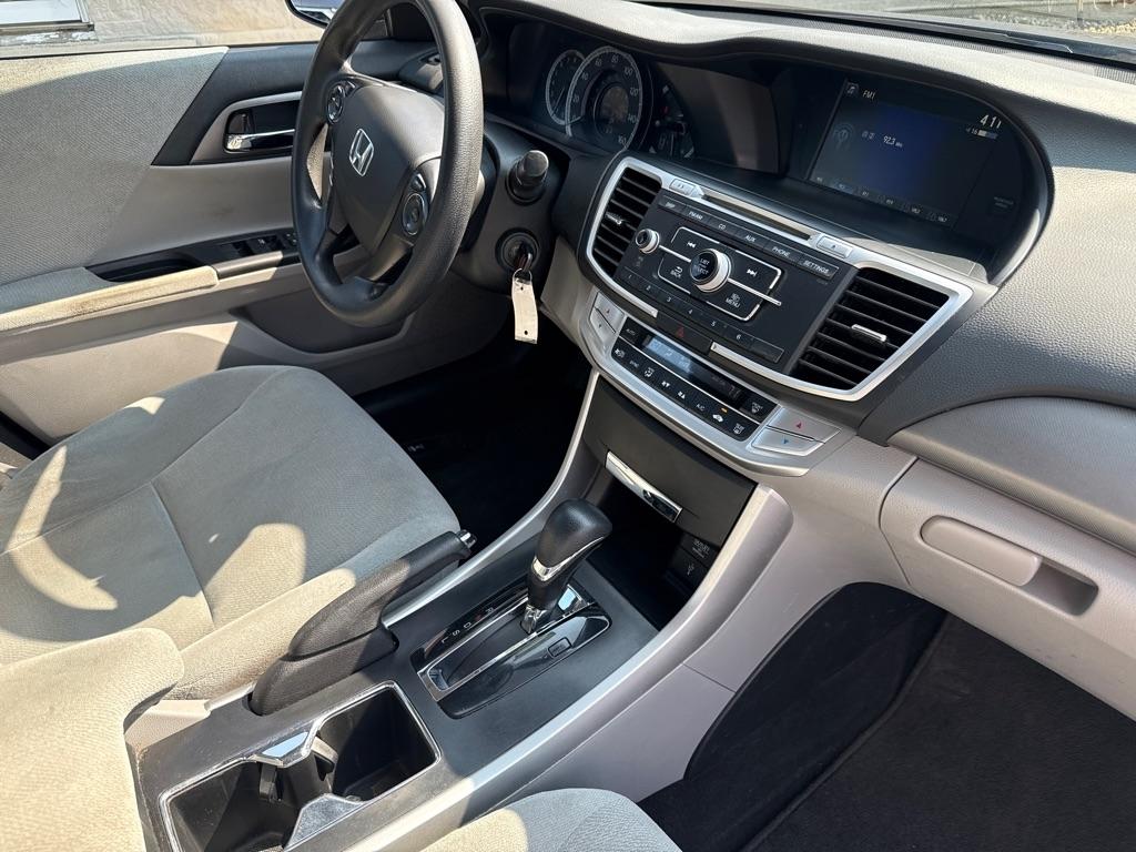 Honda Accord LX Sedan CVT 2013