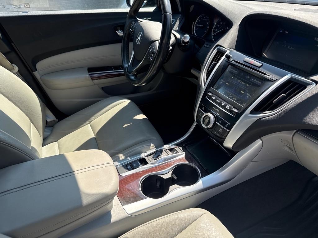 Acura TLX 9-Spd AT 2015