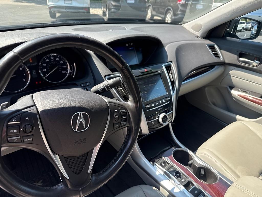 Acura TLX 9-Spd AT 2015