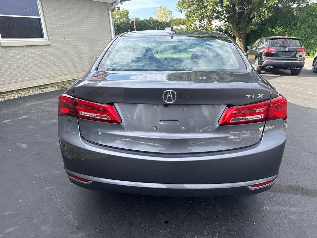 Acura TLX Base 2.4L 2017