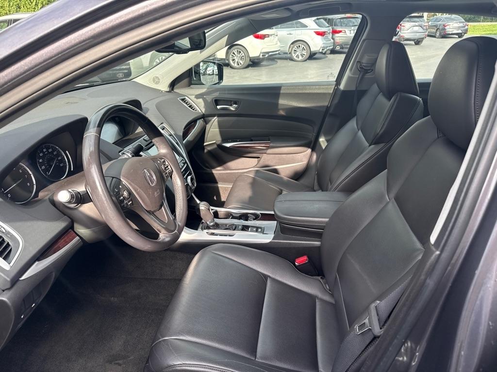 Acura TLX Base 2.4L 2017