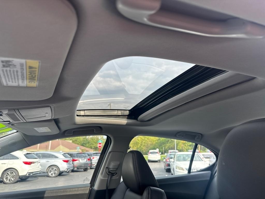 Acura TLX Base 2.4L 2017