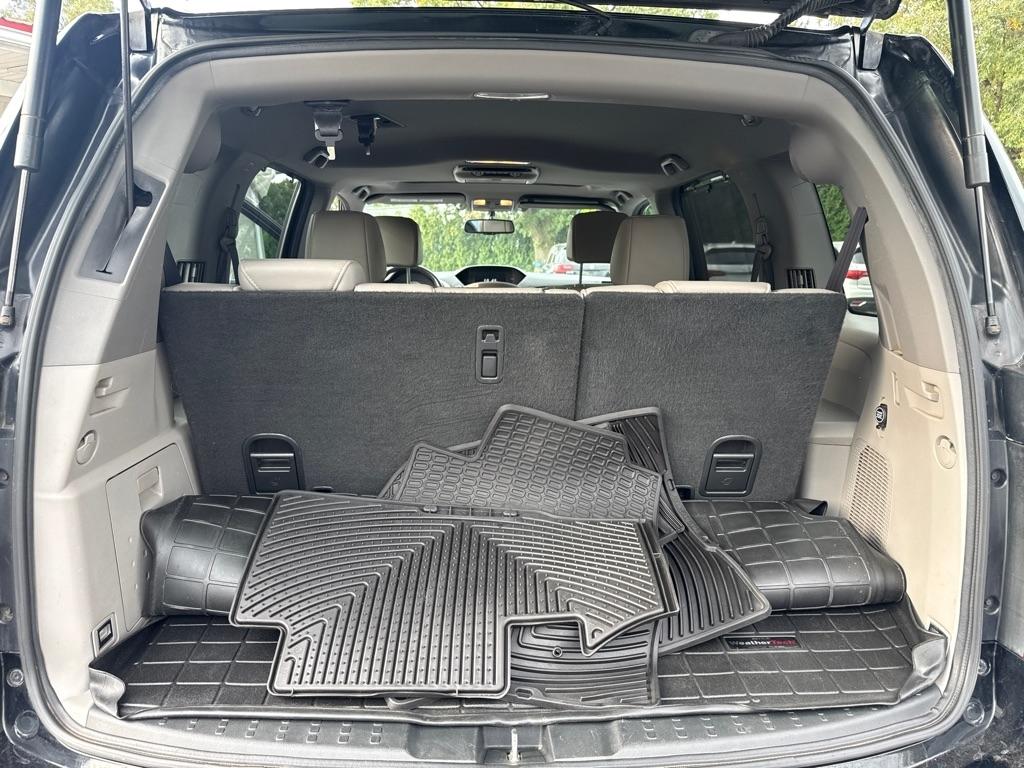 Honda Pilot Touring 4WD 5-Spd AT with DVD 2014