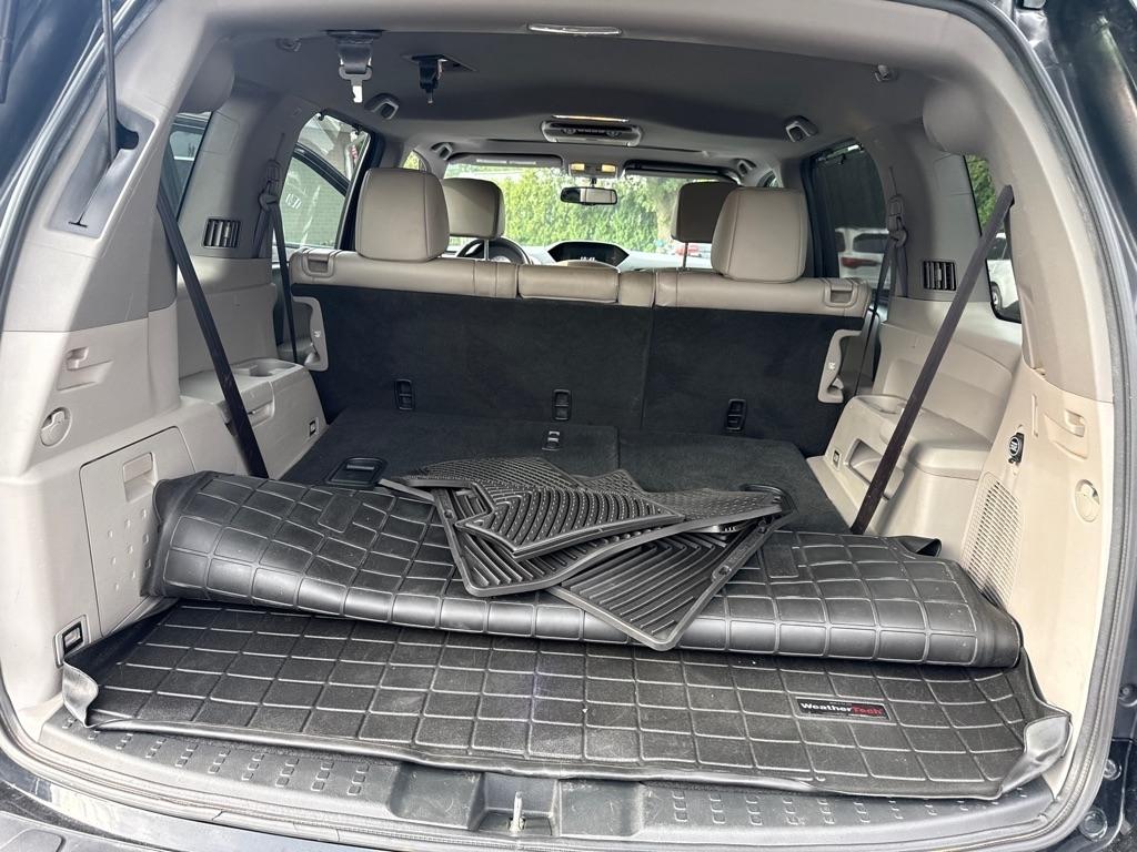 Honda Pilot Touring 4WD 5-Spd AT with DVD 2014