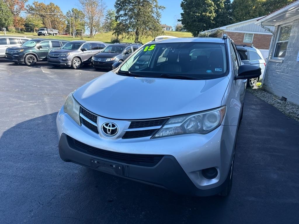 Toyota RAV4 LE FWD 2015