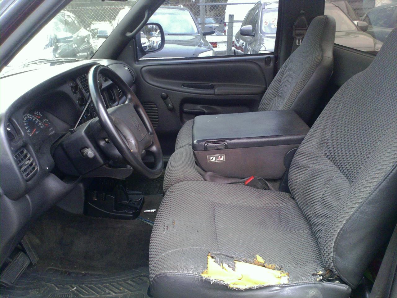 Dodge Ram 1500 WS Reg. Cab Short Bed 2WD 2001