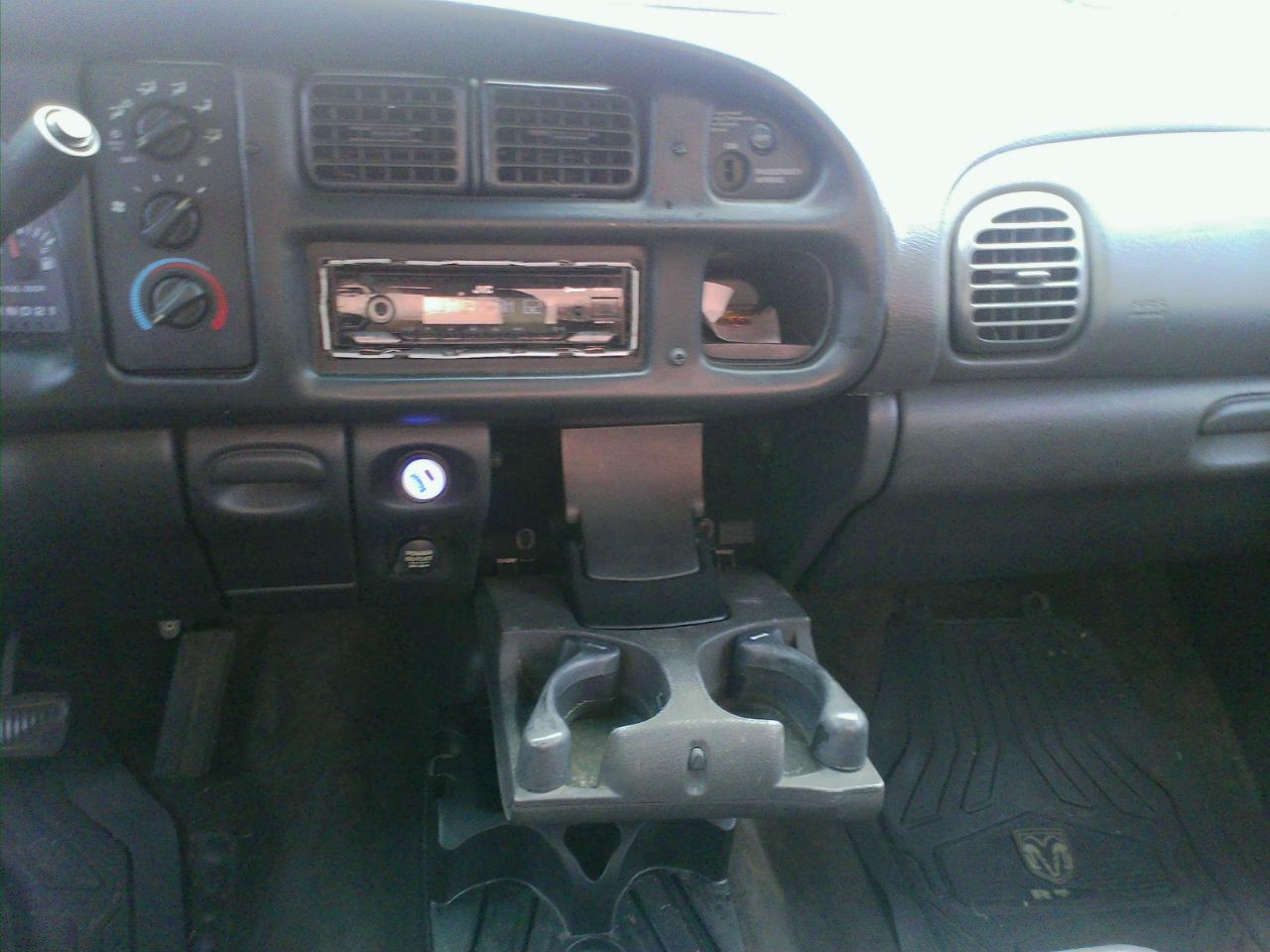 Dodge Ram 1500 WS Reg. Cab Short Bed 2WD 2001