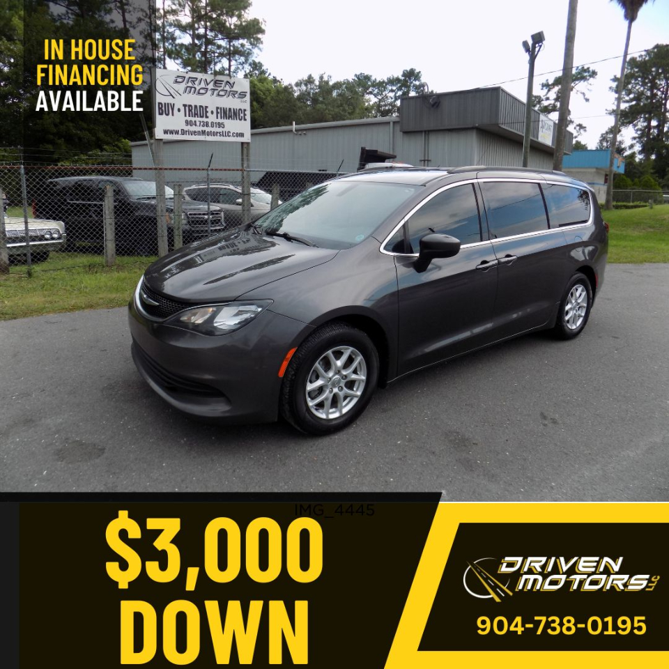 2020 Chrysler Voyager LXI