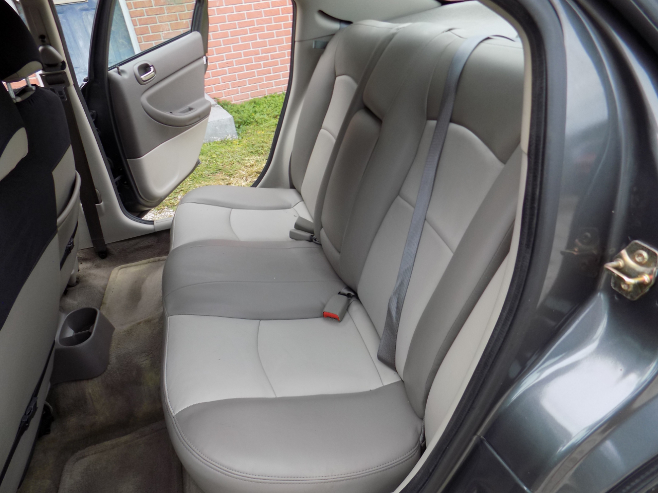 Chrysler Sebring Sedan 2005