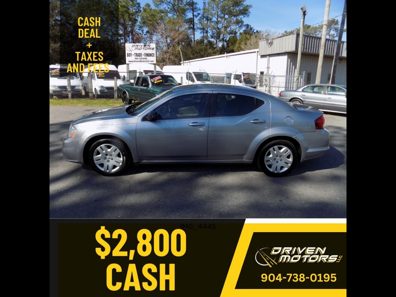 2013 Dodge Avenger SE's photo