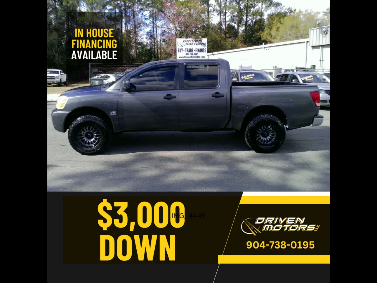 2004 Nissan Titan XE Crew Cab 4WD