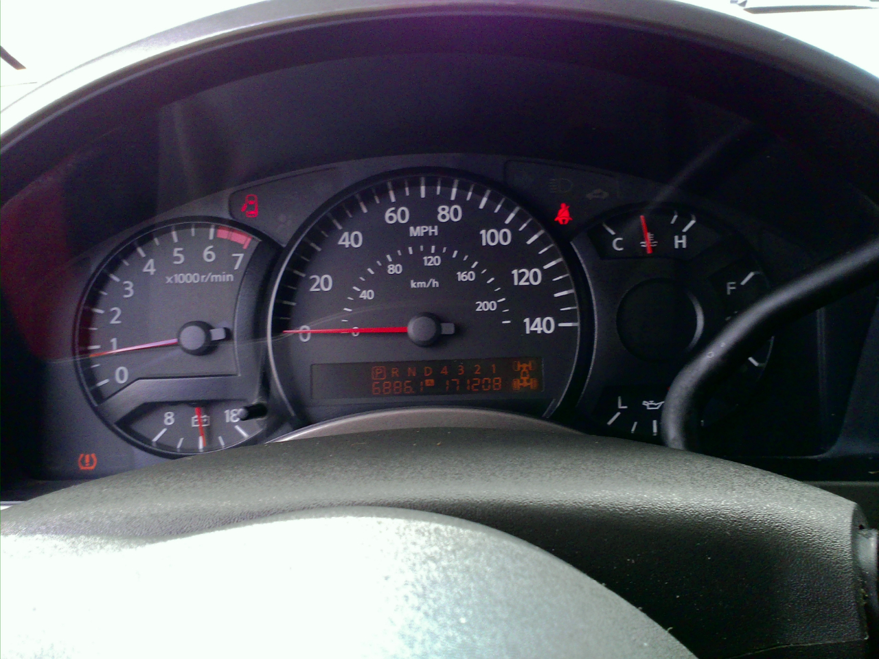 Nissan Titan XE Crew Cab 4WD 2004