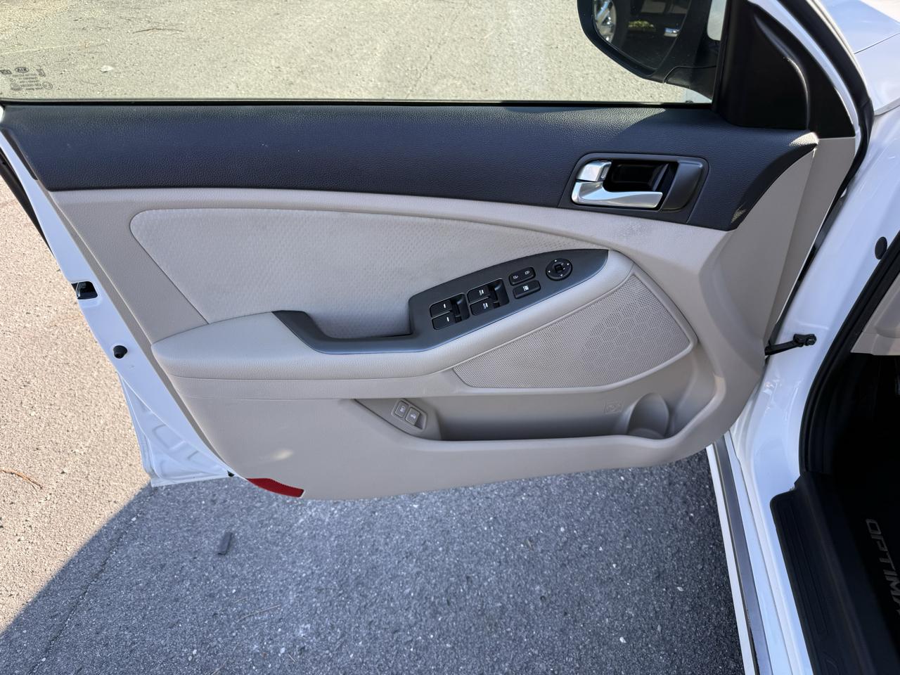 Kia Optima Hybrid LX 2015