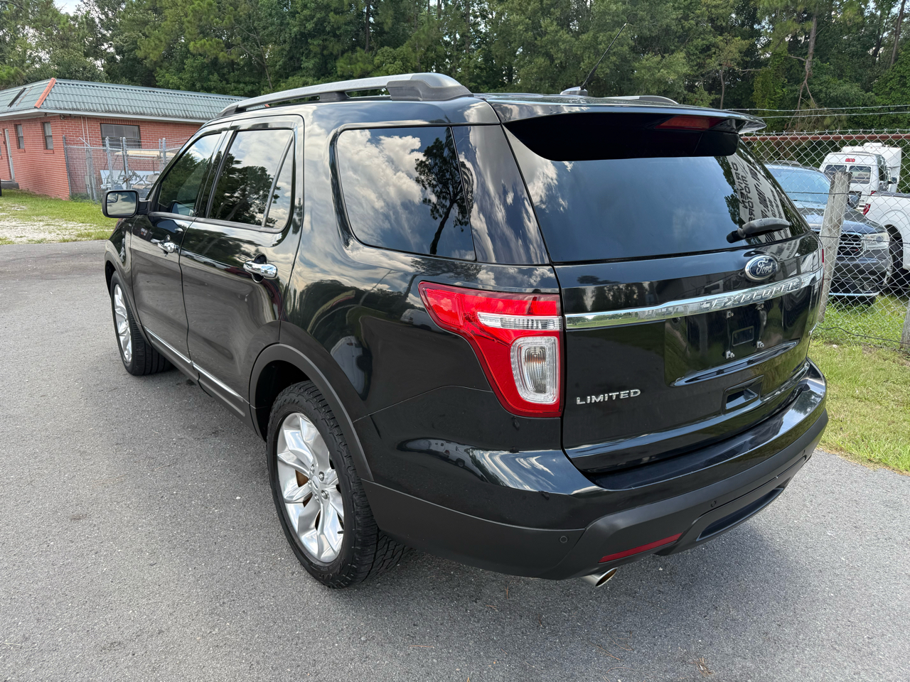 Ford Explorer Limited FWD 2013