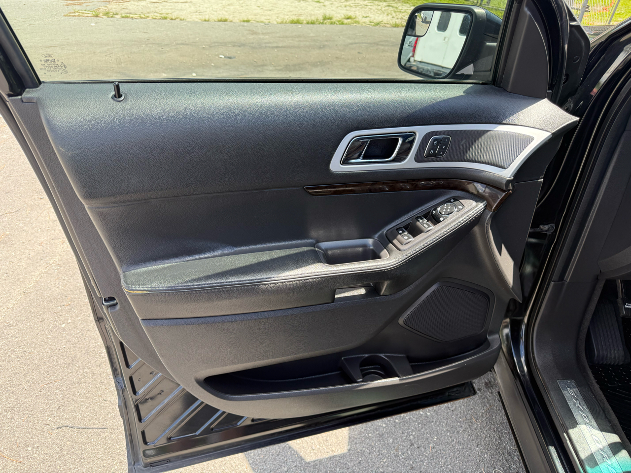 Ford Explorer Limited FWD 2013