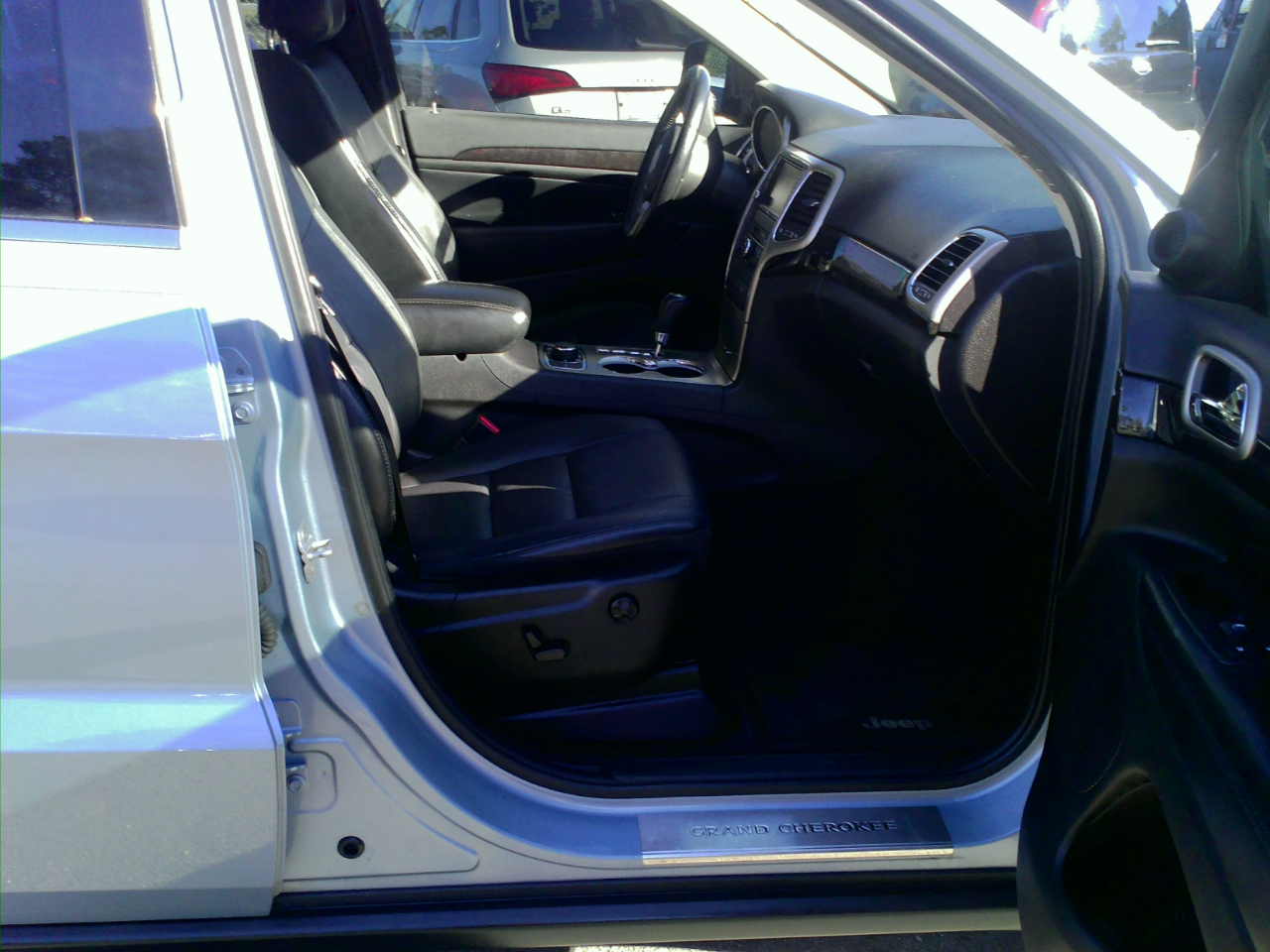 Jeep Grand Cherokee Laredo 4WD 2012