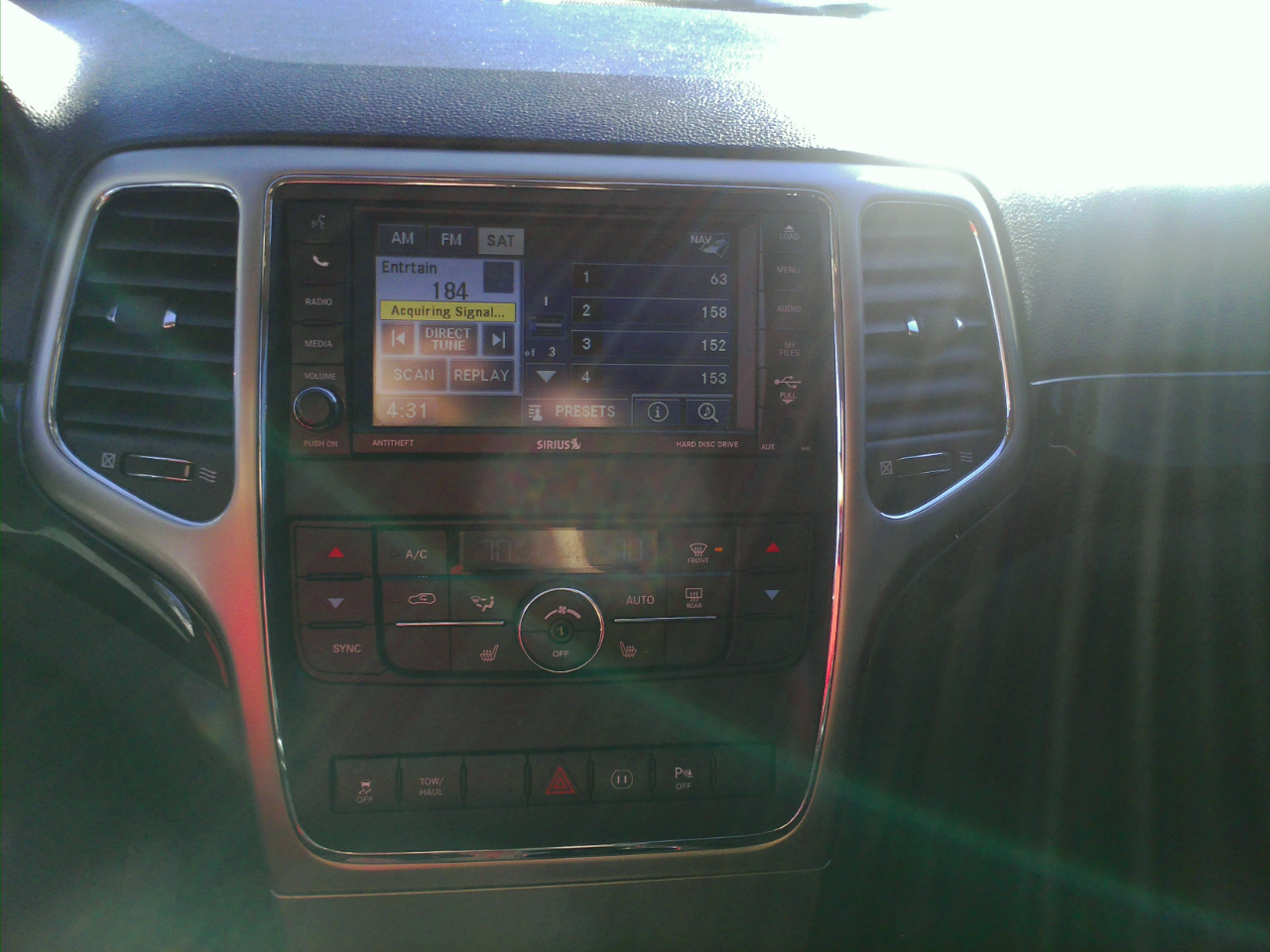 Jeep Grand Cherokee Laredo 4WD 2012