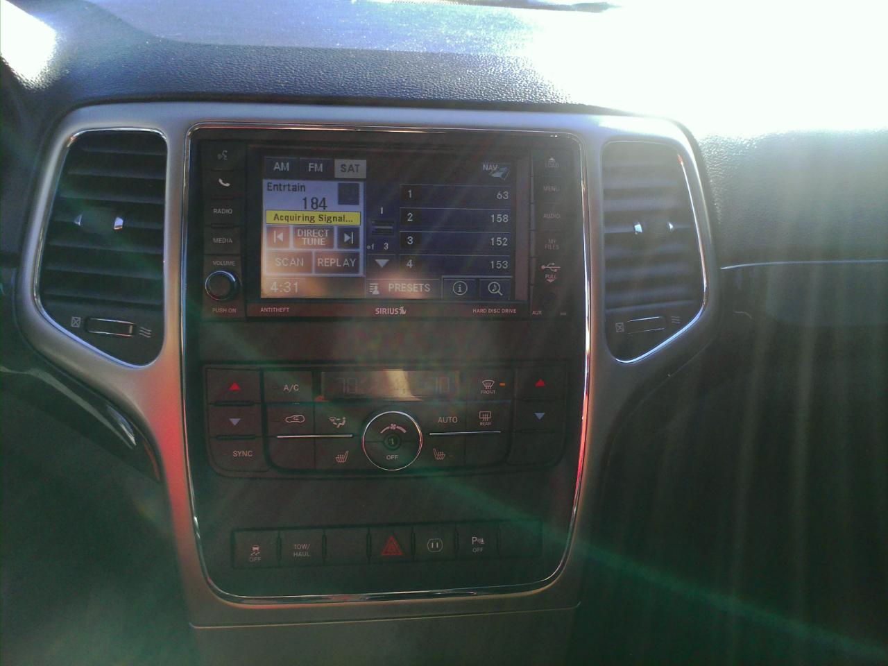 Jeep Grand Cherokee Laredo 4WD 2012