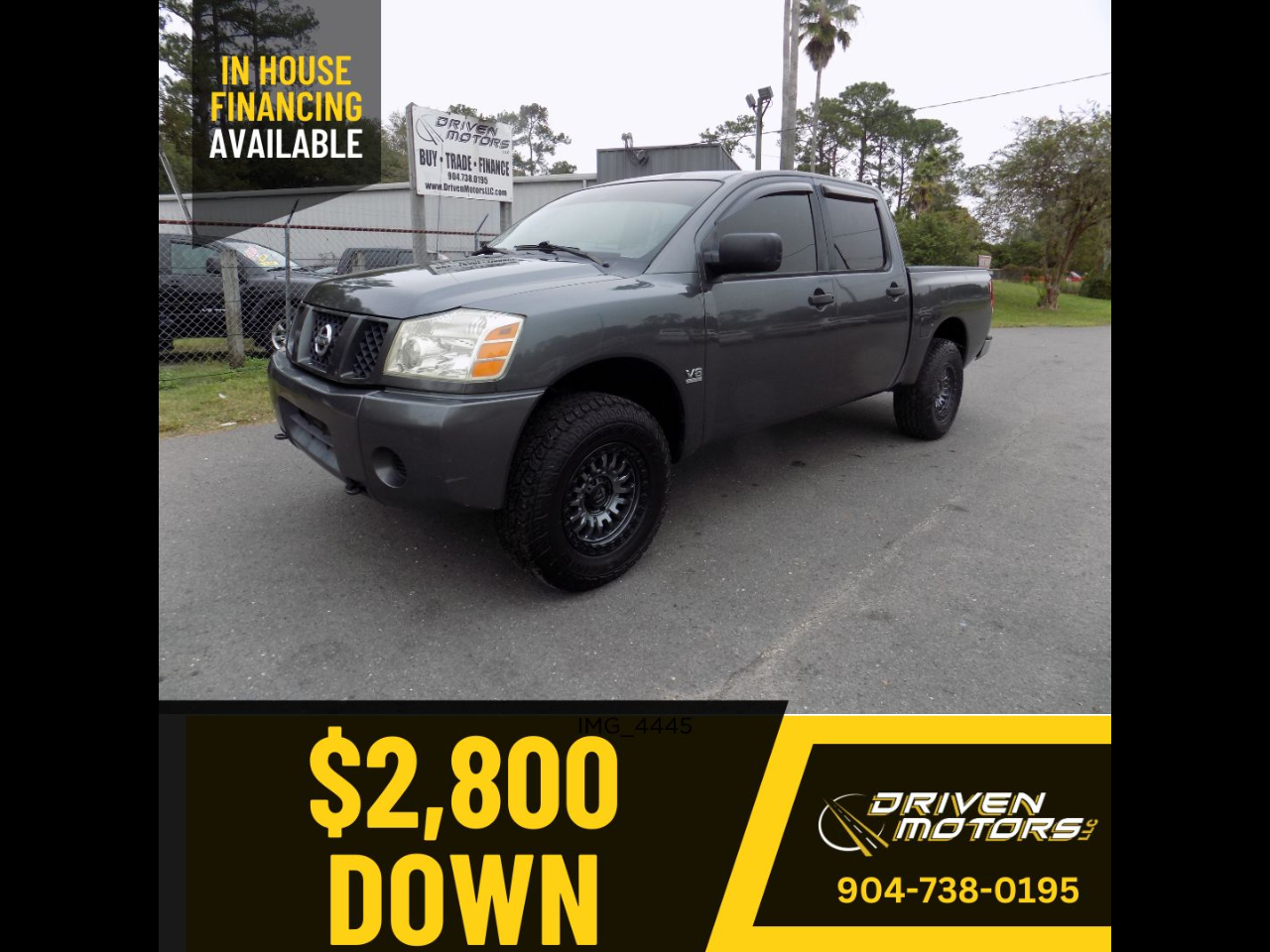 2004 Nissan Titan XE Crew Cab 4WD